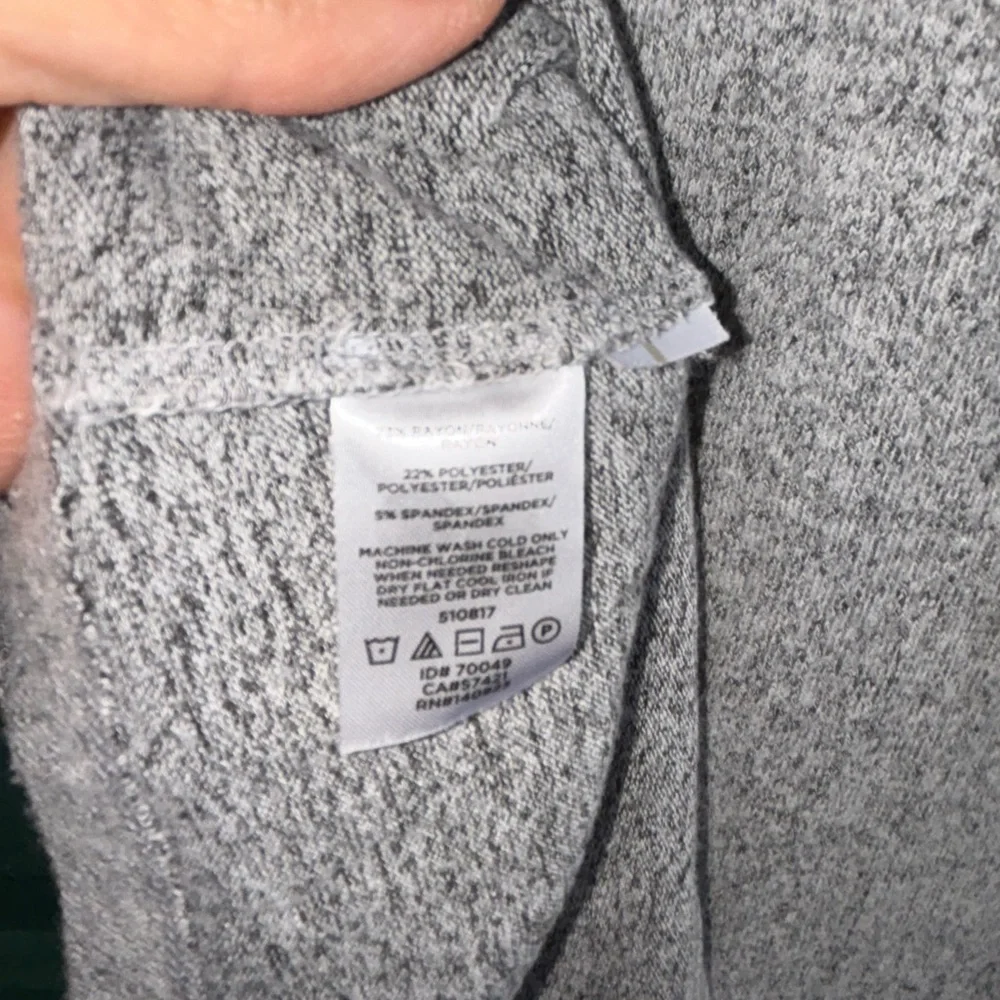 Lou & Grey XL Grey Cowl
Neck Long Sleeve dress so soft - Picture 6 of 8